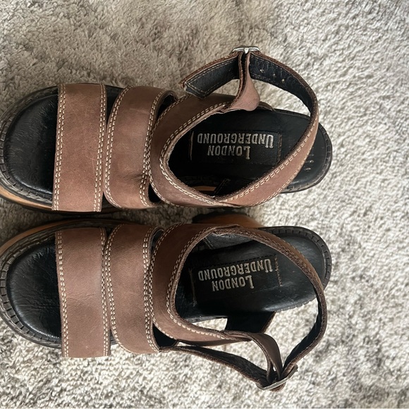 London Underground Brown Leather Platform Sandals - Picture 3 of 6
